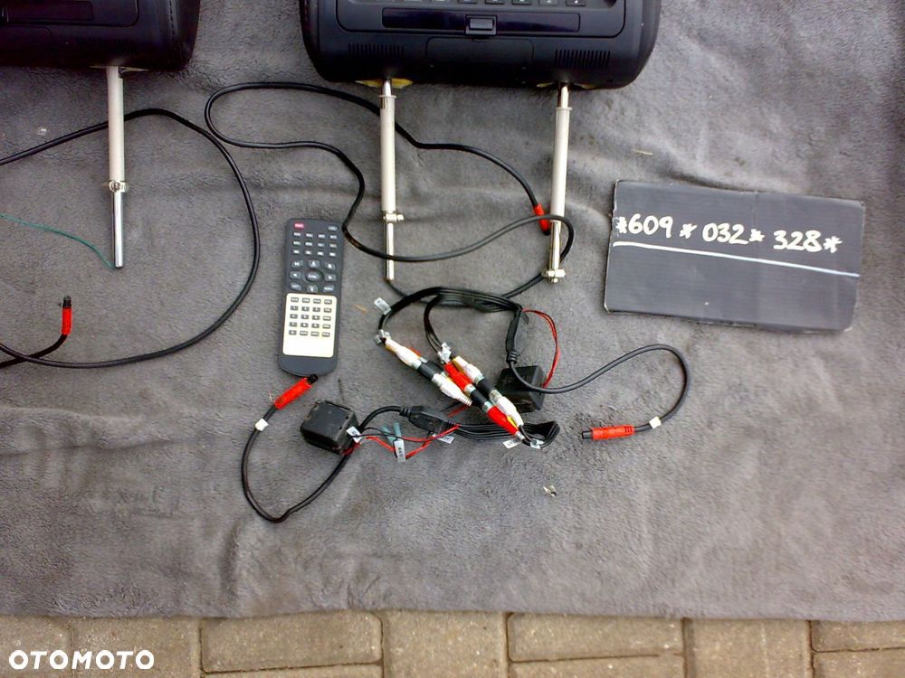 dodge durango jeep grand cherokee wk2 2014 - zagłówki przednie z dvd tv - 4