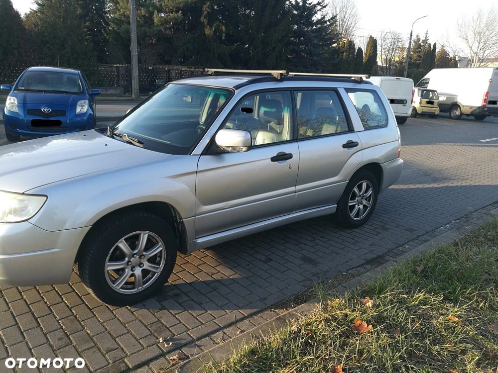 Subaru Forester 2005 photo 2