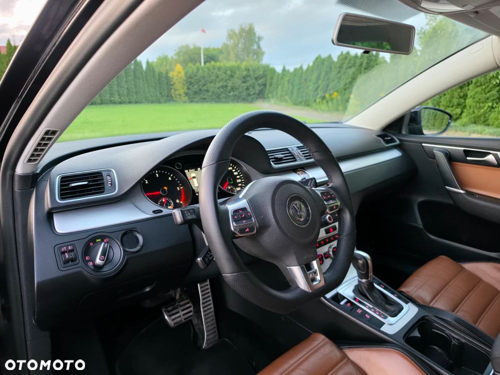 Volkswagen Passat - 10