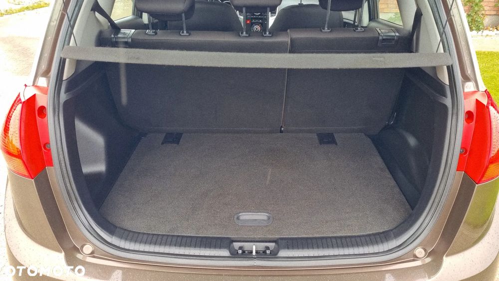 Kia Venga 1.4 CVVT Attract - 26