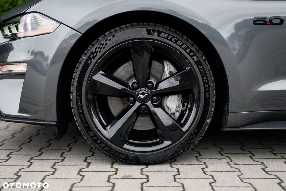 Ford Mustang 5.0 V8 GT - 38