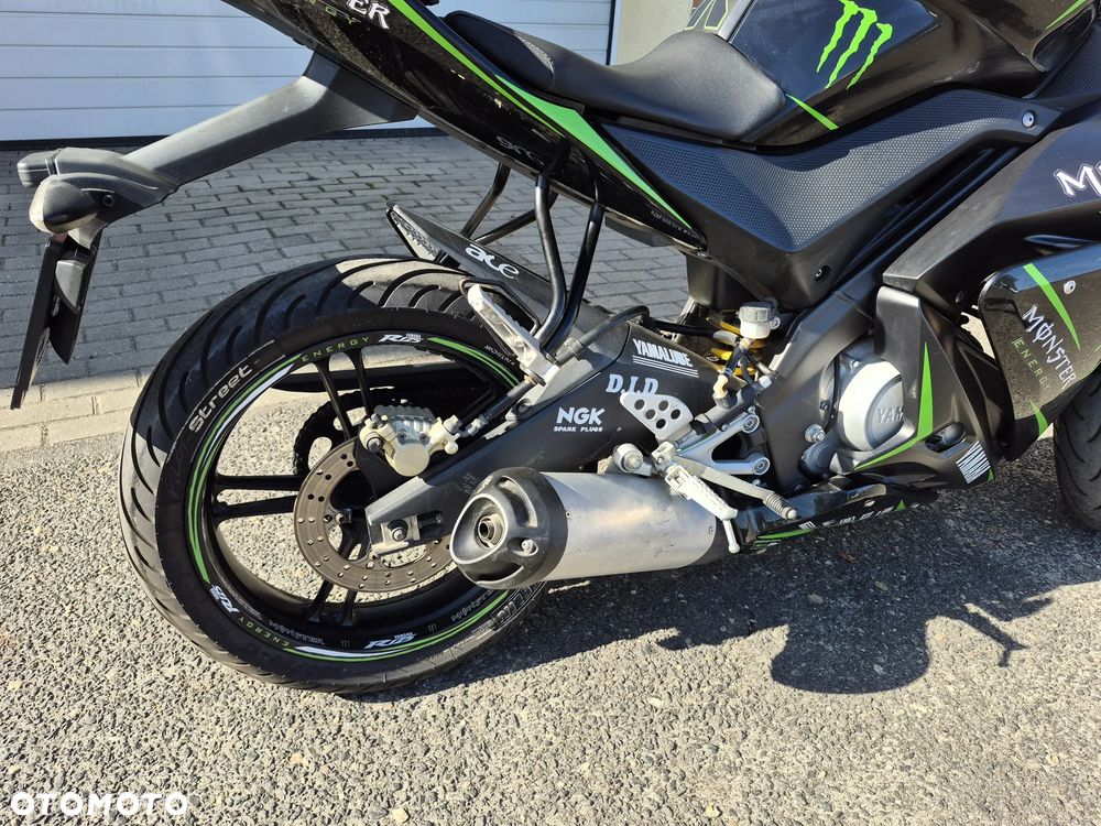 Yamaha YZF - 22