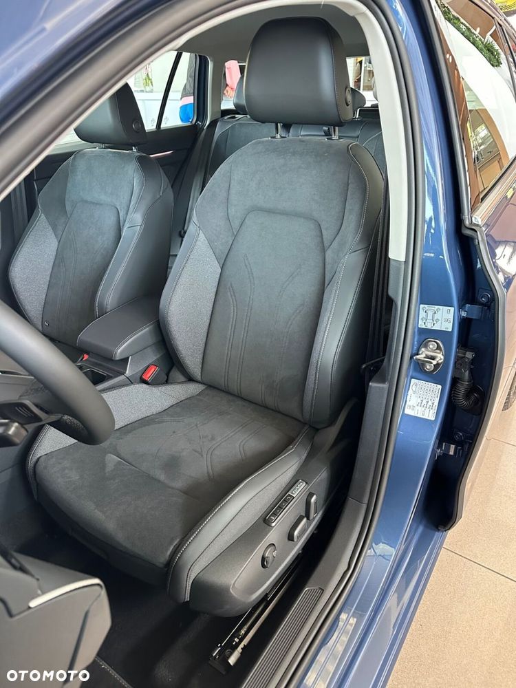 Volkswagen Golf - 10
