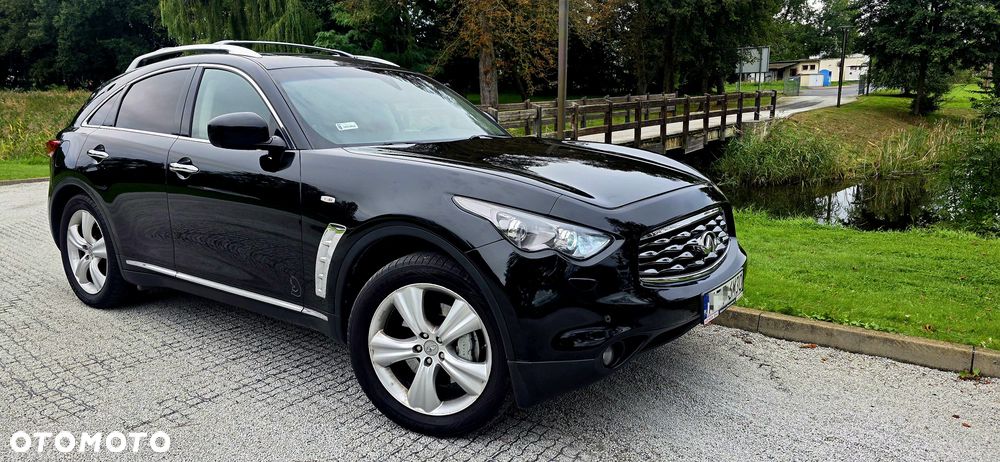 Infiniti FX - 1