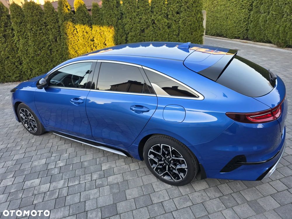 Kia ProCeed - 10