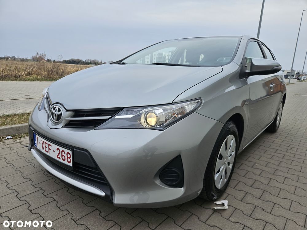 Toyota Auris 1.33 Dual-VVT-i Comfort - 10