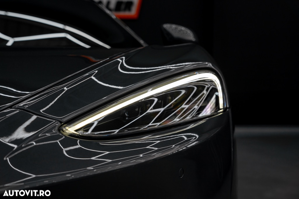 McLaren GT - 6