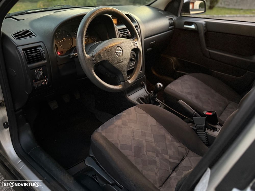 Opel Astra 1.2 Club - 14