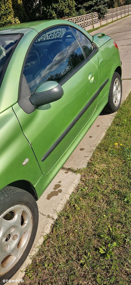 Peugeot 206 CC 2.0 - 13
