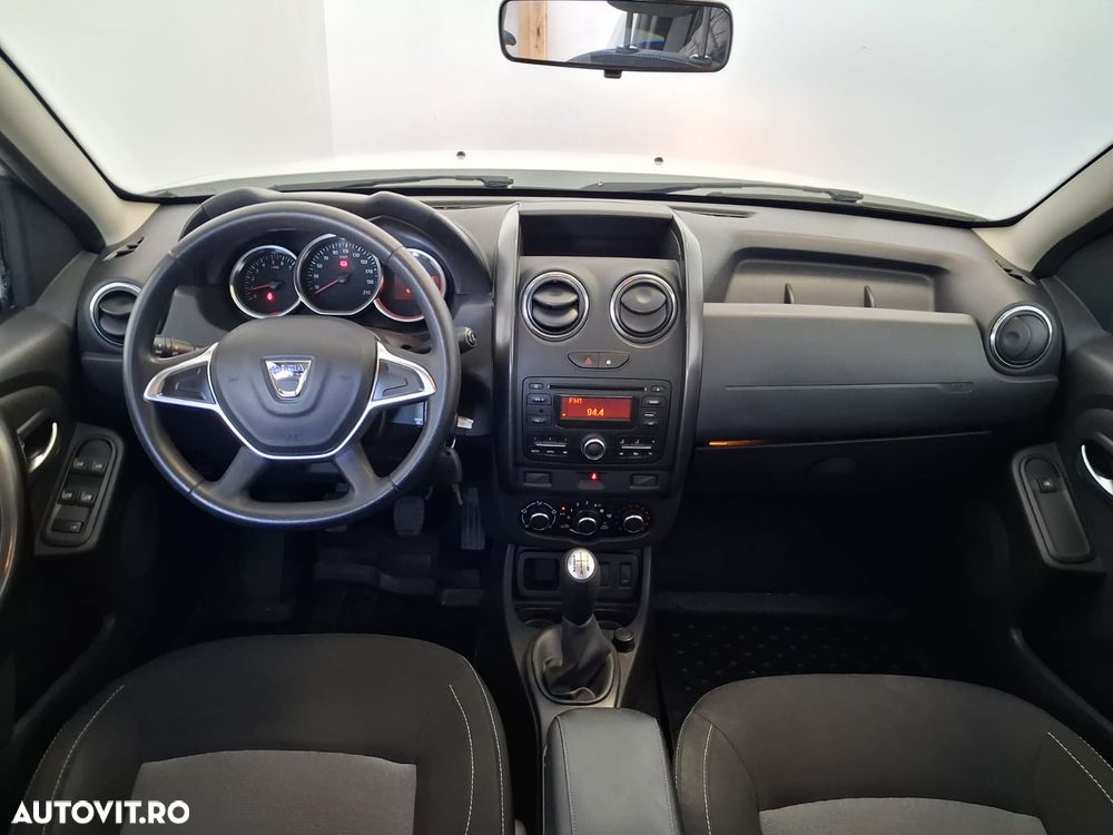 Dacia Duster 1.6 4x2 Laureate - 3