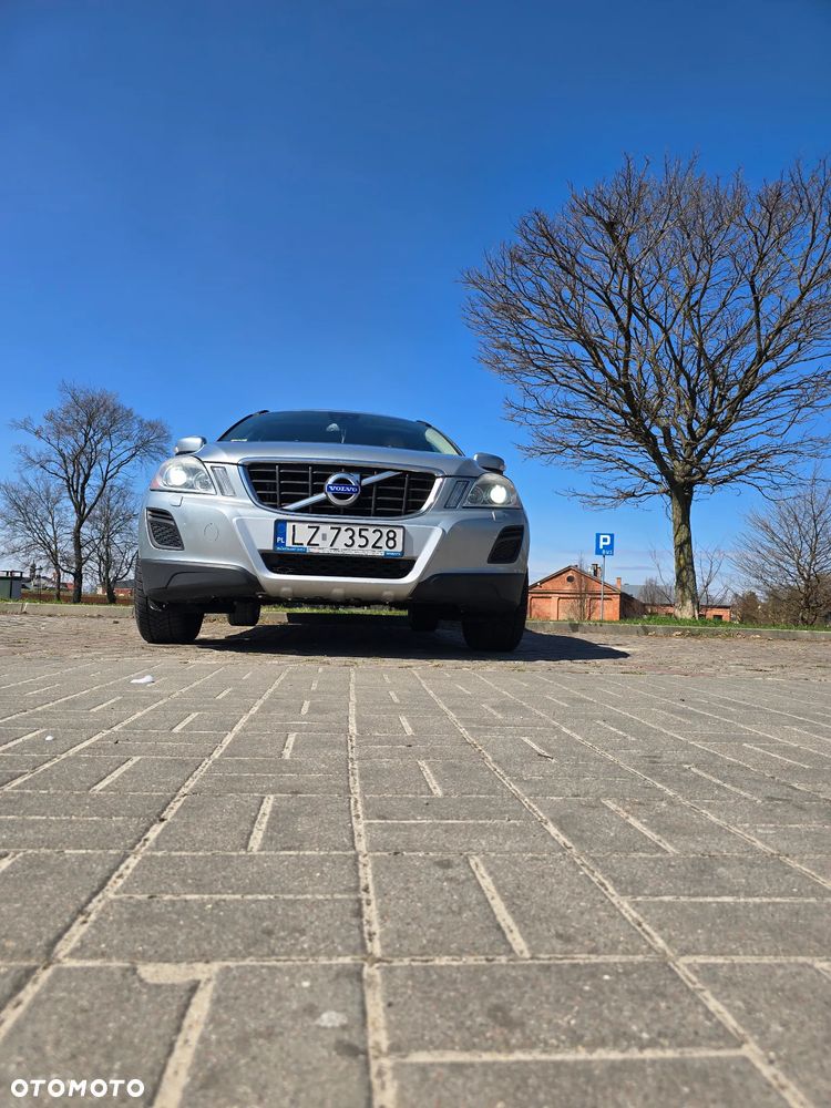Volvo XC 60 2.4D AWD Momentum - 26