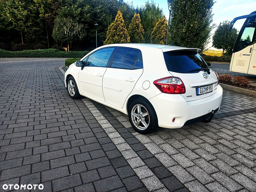 Toyota Auris 1.6 Dynamic - 10