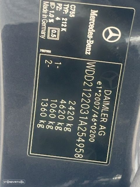 Mercedes-Benz E 220 CDi Avantgarde BlueEfficiency Auto - 42