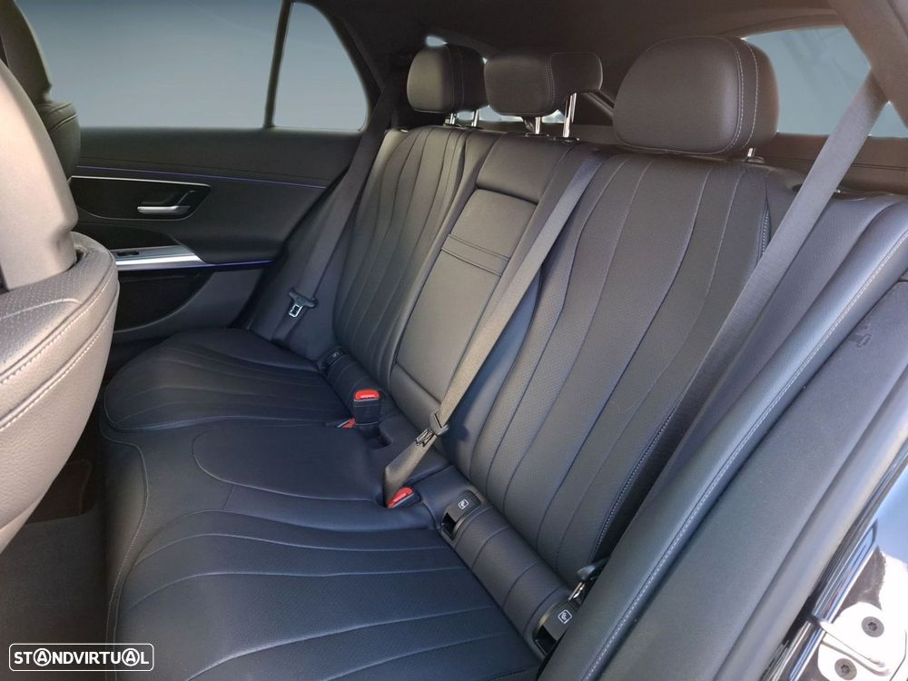 Mercedes-Benz E 220 d — fotografia 14