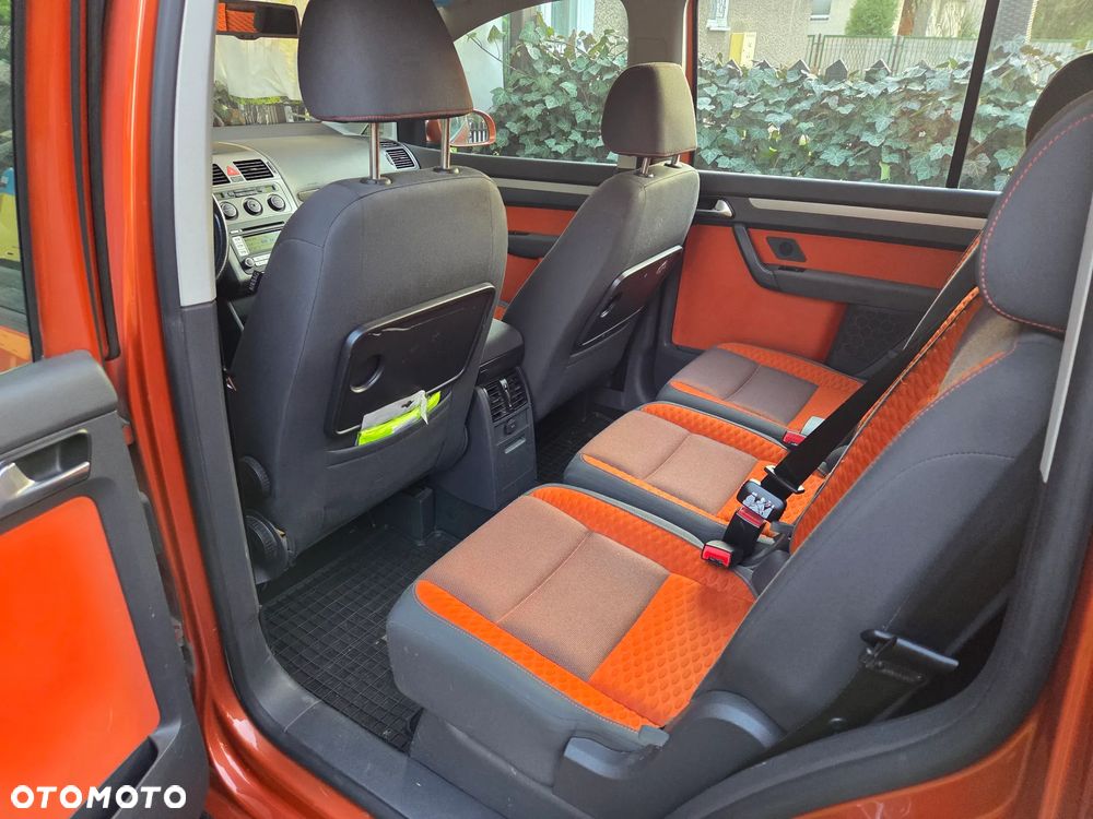 Volkswagen Touran 2.0 TDI DPF Cross - 8