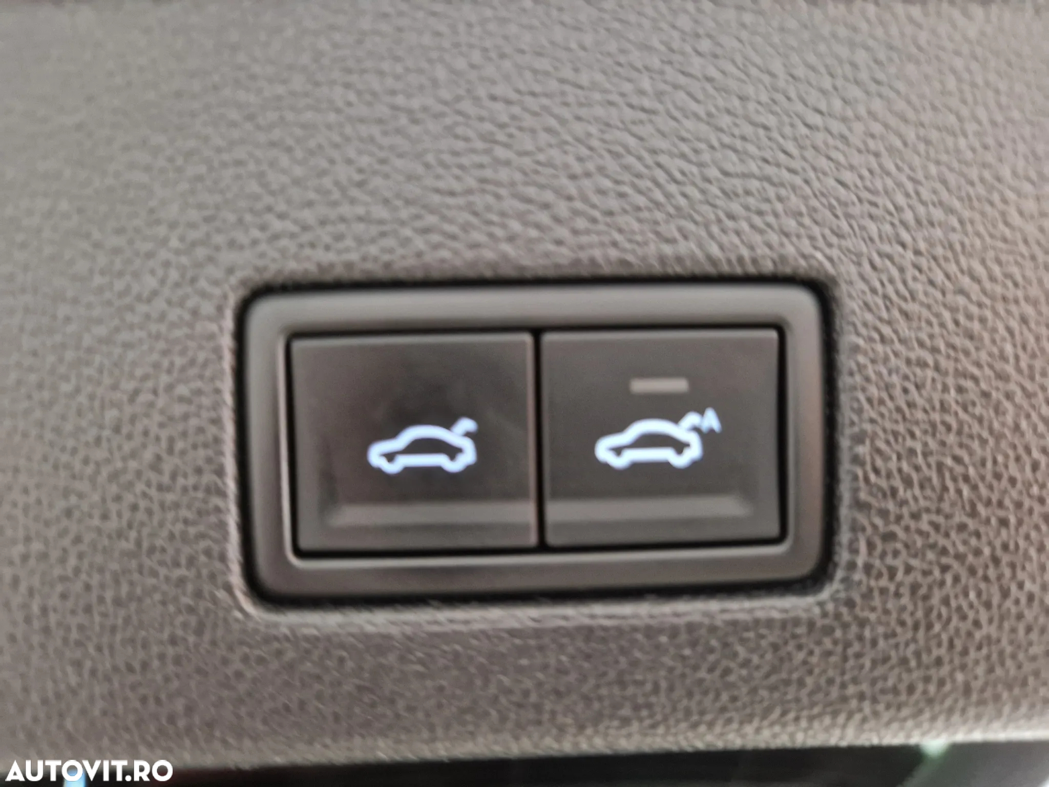 Volkswagen Touareg 3.0 V6 TDI 4Motion DPF Automatik R-Line - 30