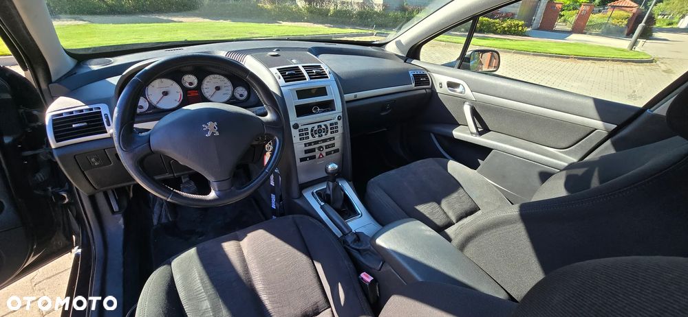 Peugeot 407 - 13