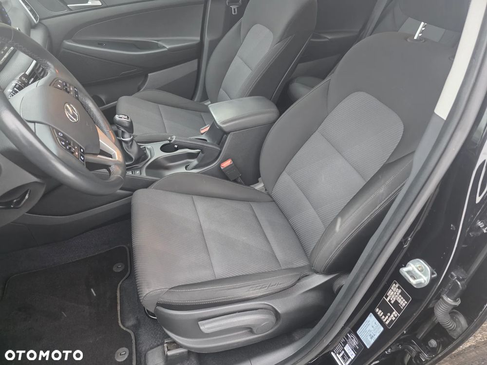 Hyundai Tucson blue 1.6 CRDi 2WD Style - 16