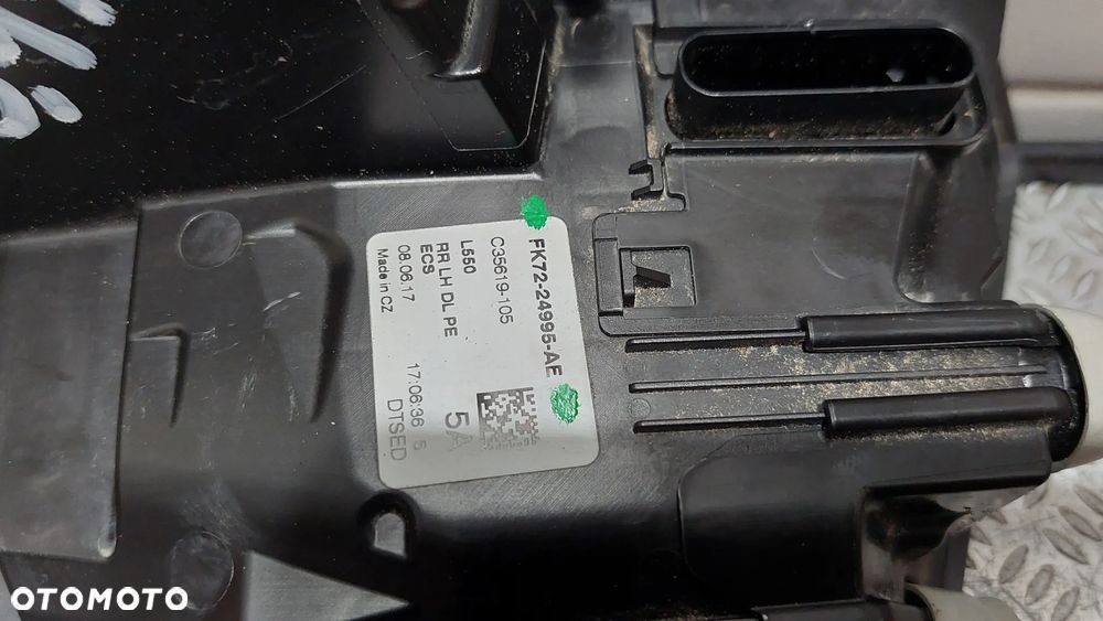 ZAMEK DRZWI LEWY TYŁ 6-PIN + 8-PINLAND ROVER DISCOVERY SPORT R2017 NR FK7224995AE - 2