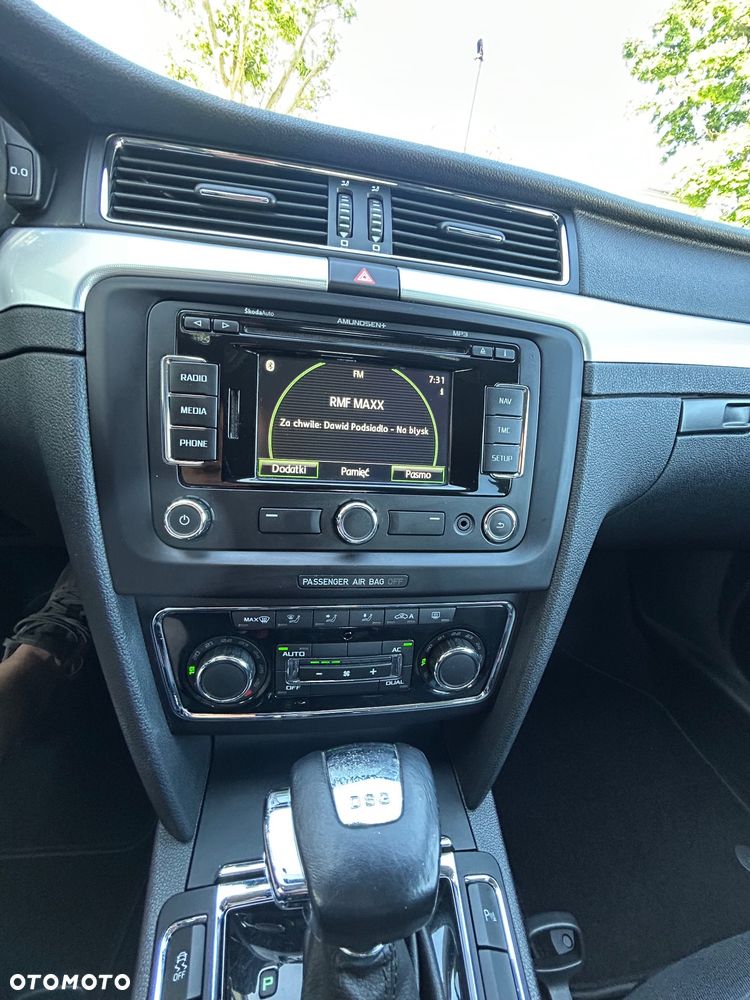 Skoda Superb 1.8 TSI Ambition DSG - 12