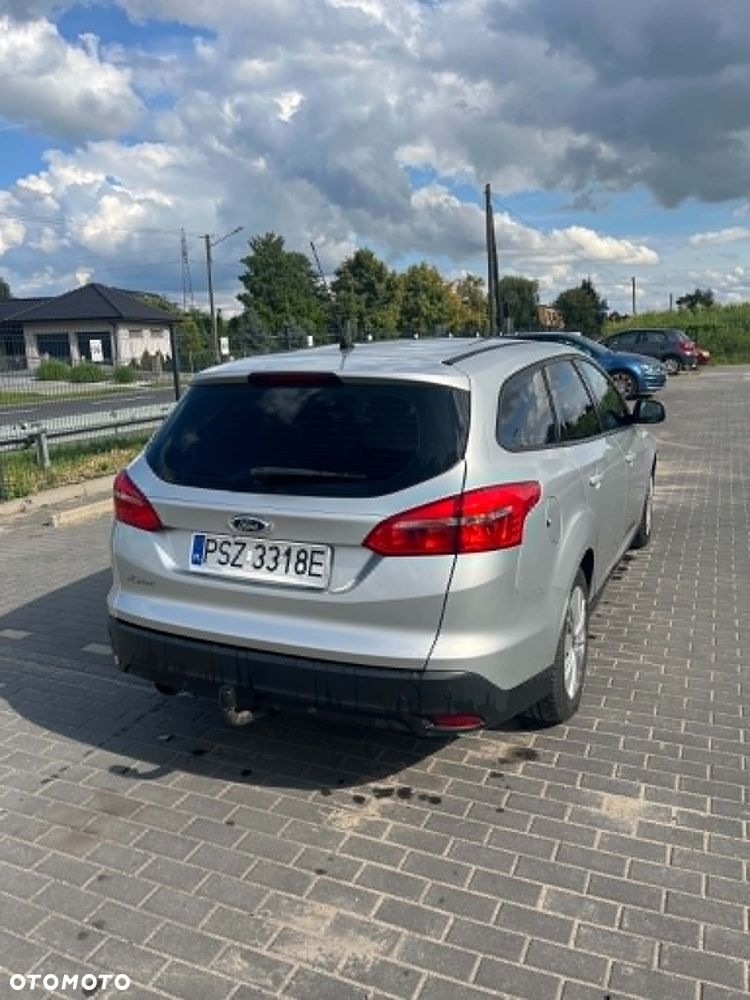 Ford Focus 1.5 TDCi SYNC Edition - 4