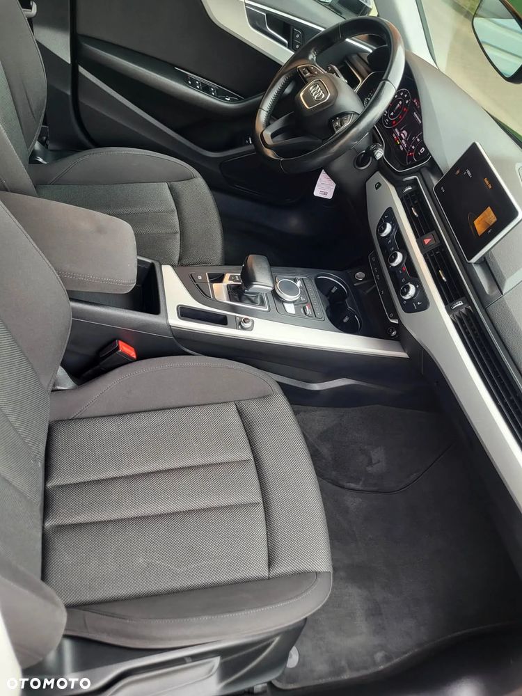 Audi A4 Avant 40 TFSI S tronic sport - 8