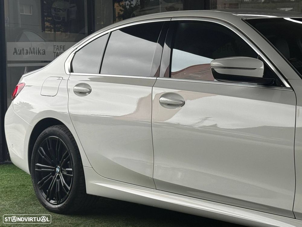 BMW 330 e Pack M Auto - 26