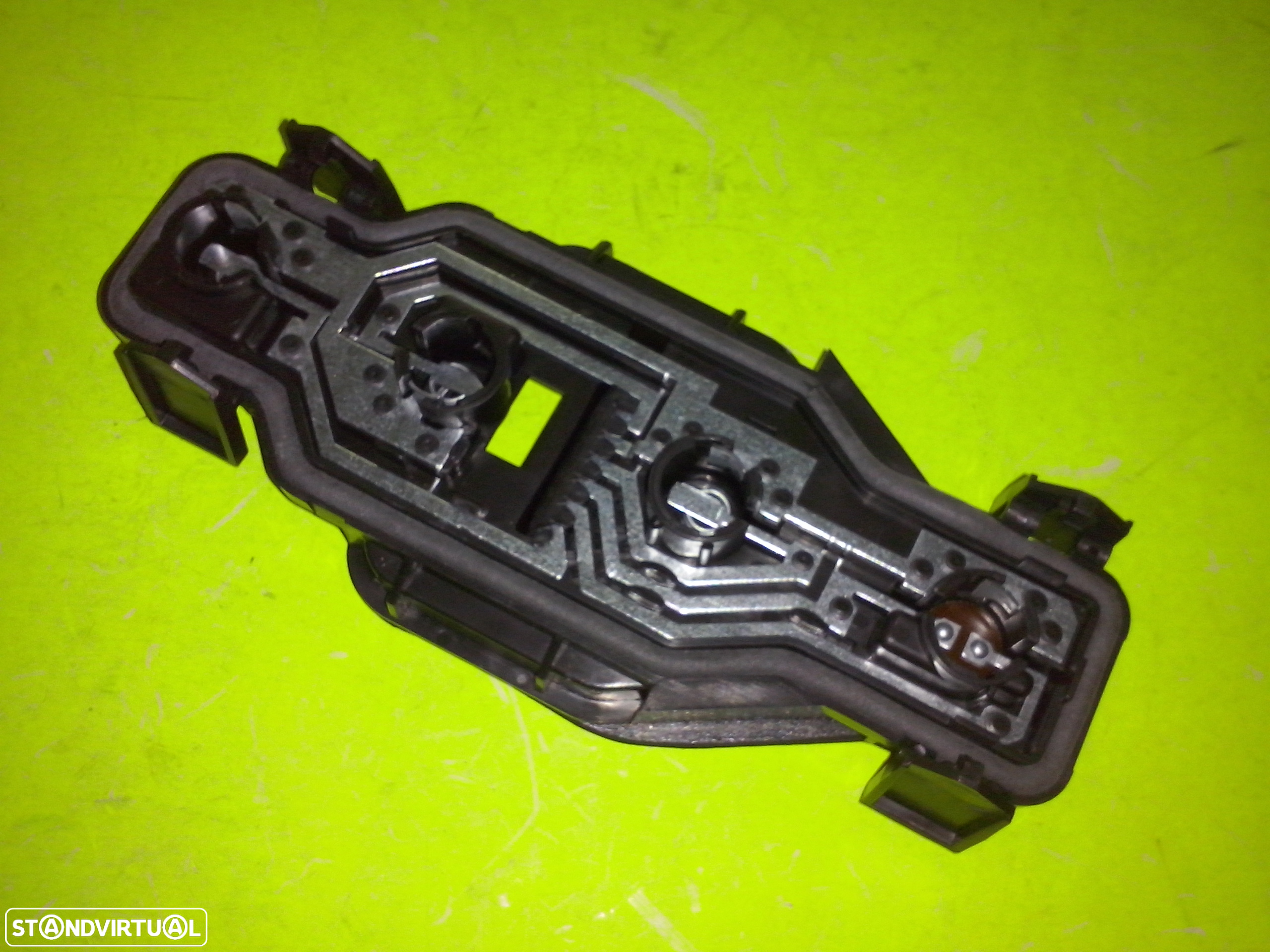 Suporte Placa lampadas farolim trás Peugeot Partner Citroen Berlingo NOVO - 2