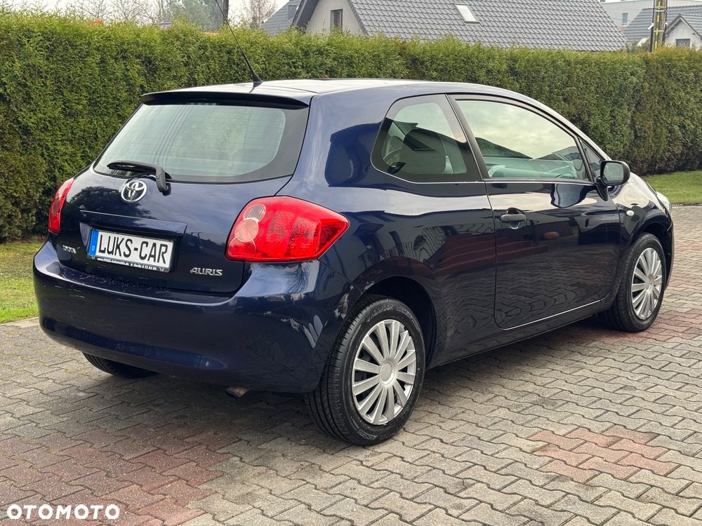 Toyota Auris 1.33 VVT-i - 5