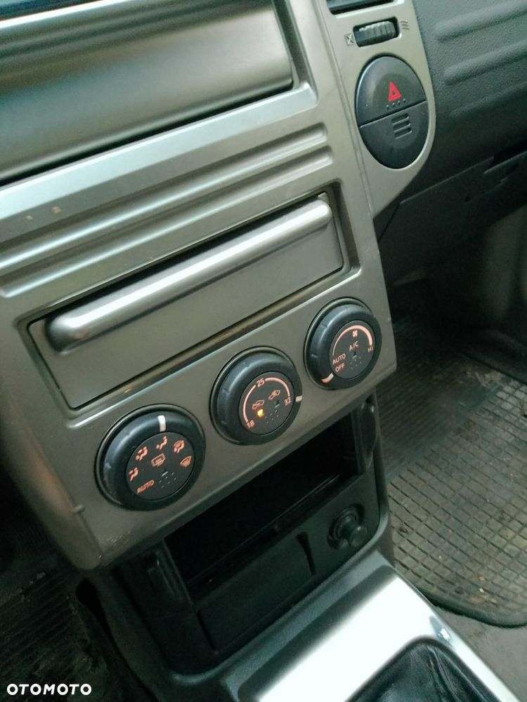Nissan X-Trail 2.0 Comfort - 12