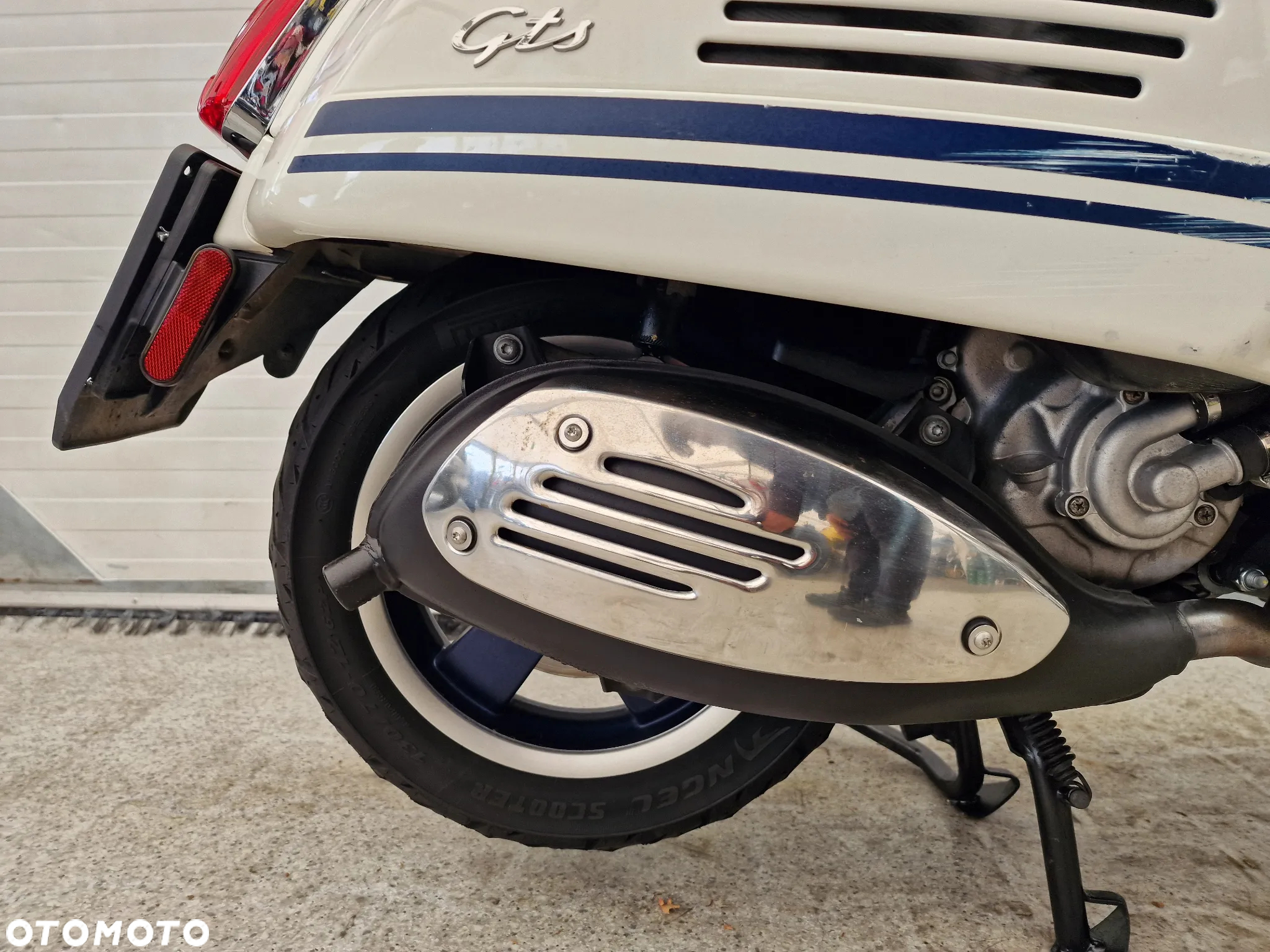 Piaggio Vespa - 23
