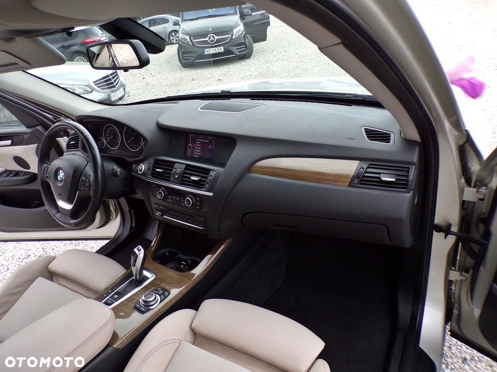 BMW X3 xDrive20d - 16