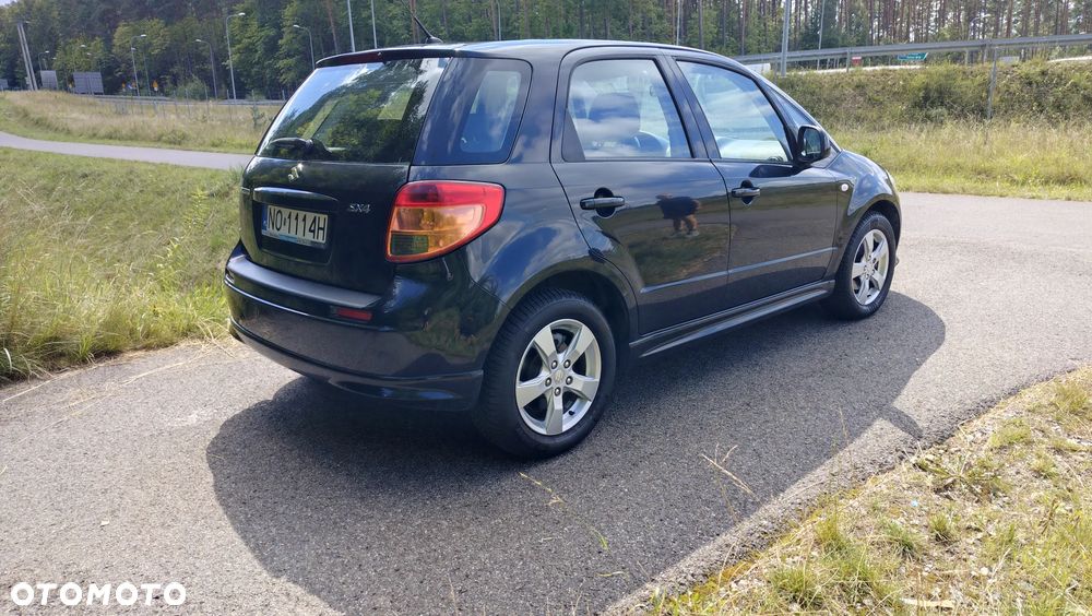 Suzuki SX4 - 5