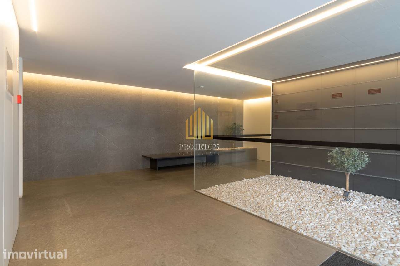 Luxuoso T2 Green Terrace, com grande varanda, zonas verdes e jardins. - Grande imagem: 5/44