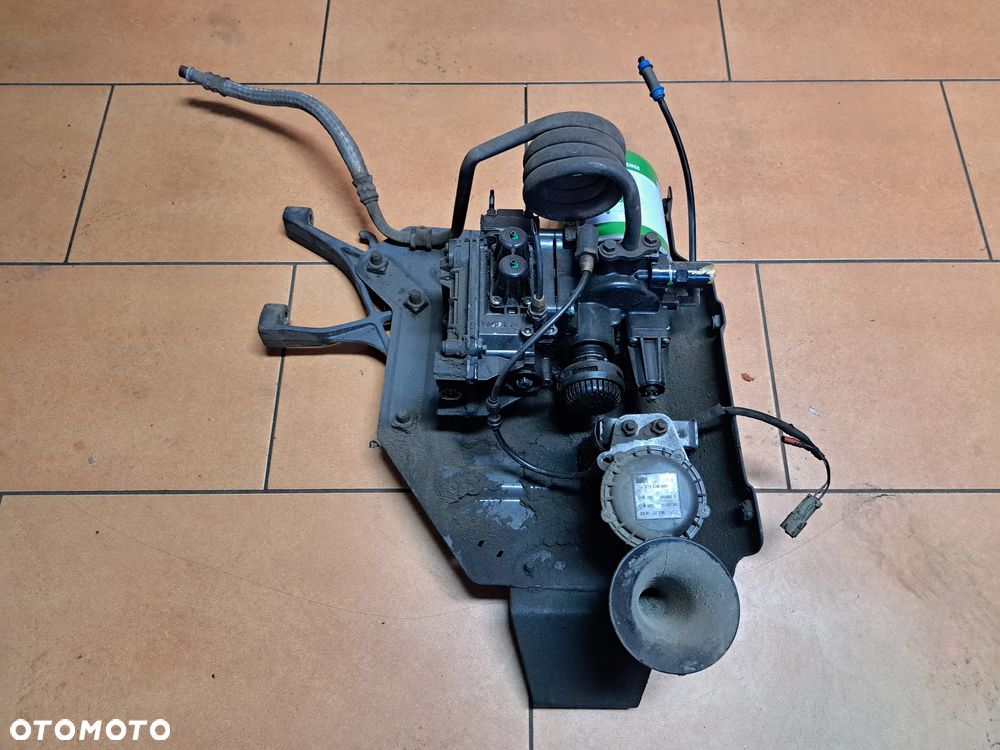 Osuszacz Powietrza Mocowanie Spirala Klakson Scania R - 1
