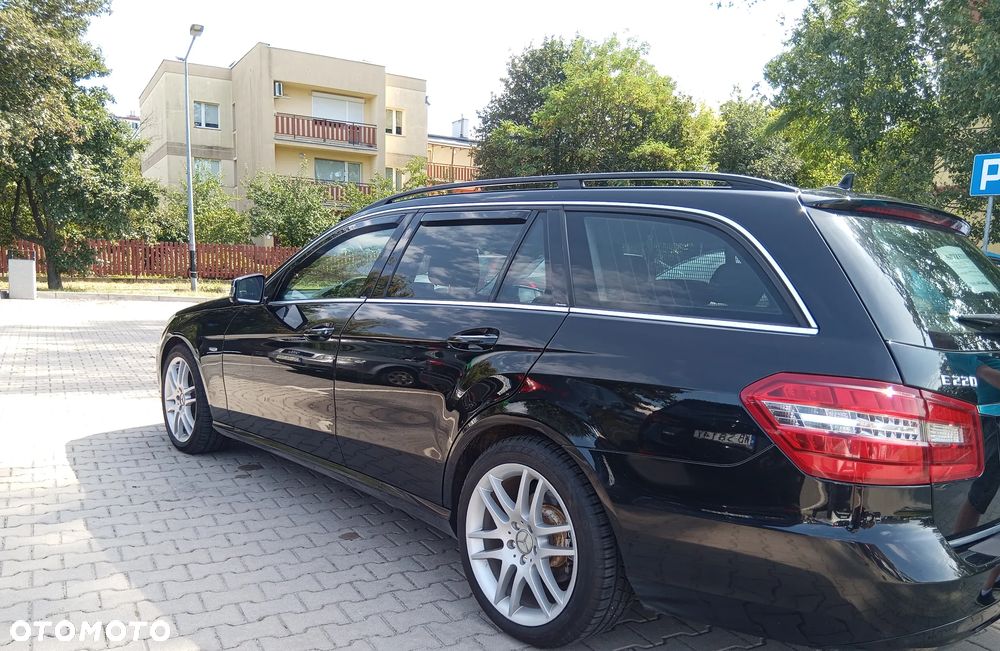 Mercedes-Benz Klasa E 220 CDI DPF BlueEFFICIENCY Automatik Elegance - 6