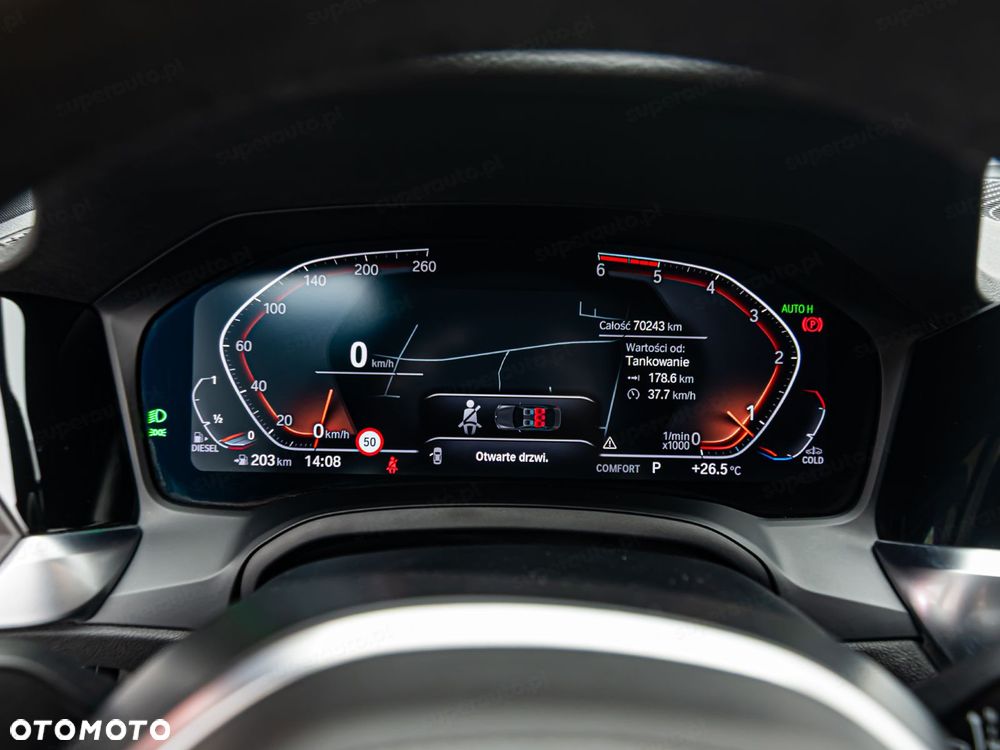 BMW Seria 3 318d M Sport Shadow - 17