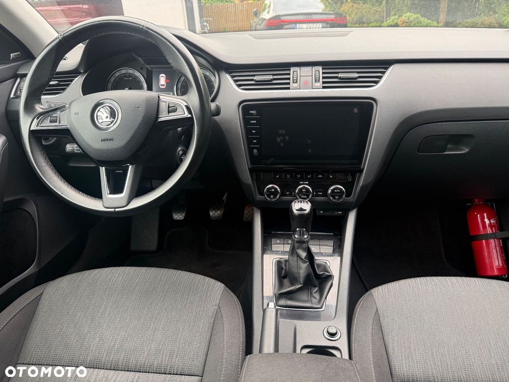 Skoda Octavia 1.6 TDI Premium Edition - 33