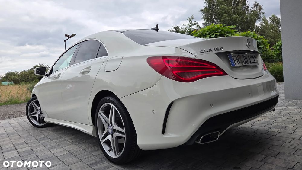 Mercedes-Benz CLA 180 7G-DCT AMG Line - 25