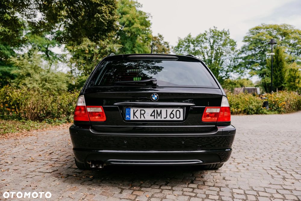 BMW Seria 3 330d Edition Sport - 26