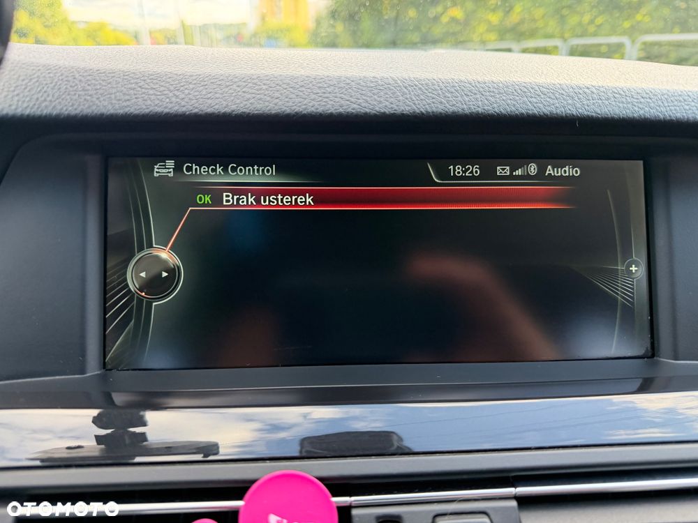 BMW Seria 5 525d xDrive - 30