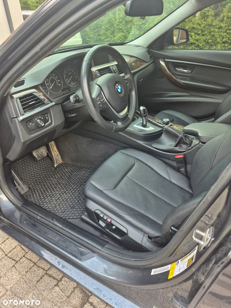 BMW Seria 3 328i - 7
