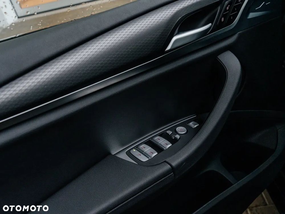 BMW X3 20 xDrive - 13