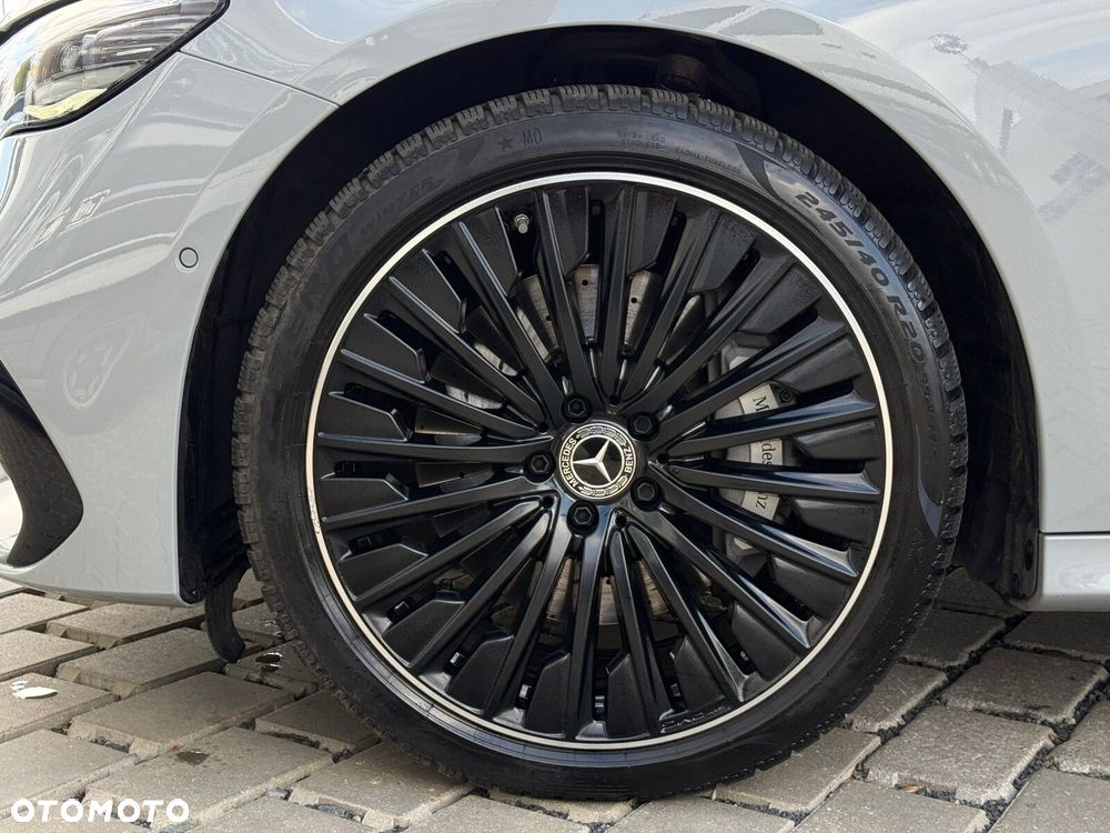 Mercedes-Benz Klasa E - 14