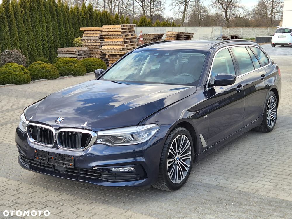 BMW Seria 5 530d xDrive Sport Line - 3