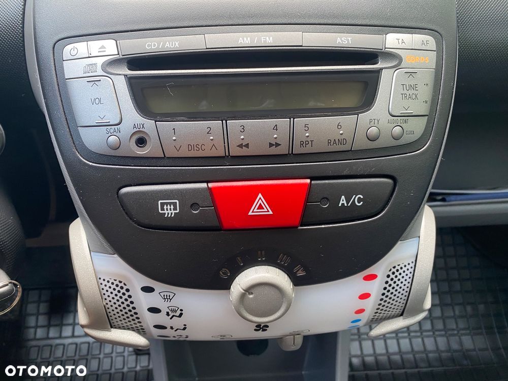 Peugeot 107 70 Petit Filou - 20