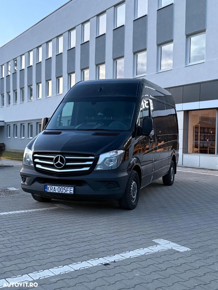 Mercedes-Benz Sprinter - 2