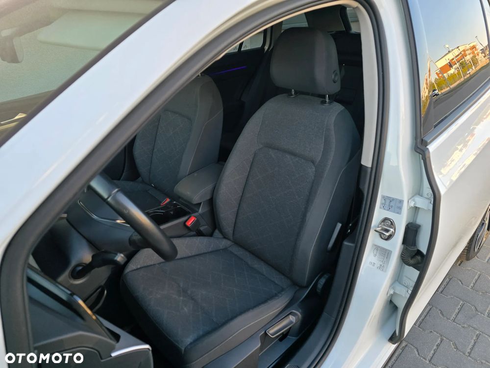 Volkswagen Golf - 9
