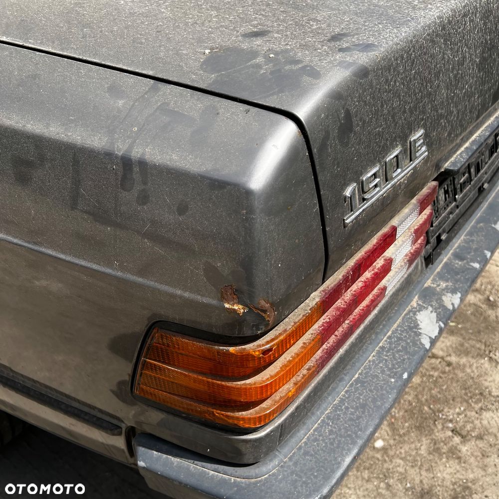 Mercedes-Benz W201 (190) - 8