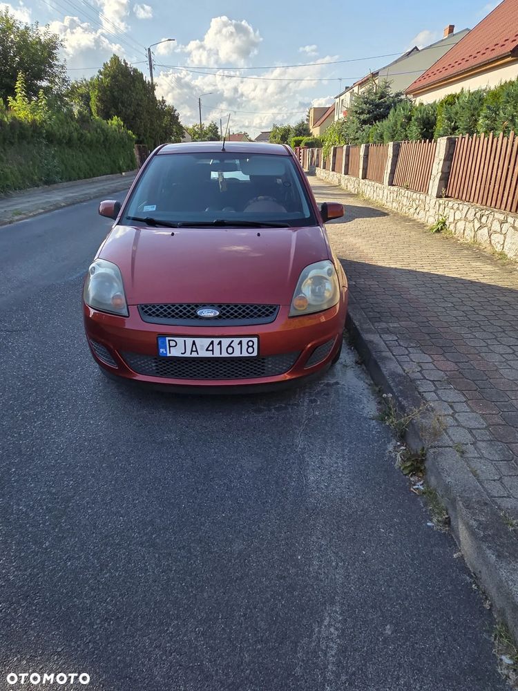 Ford Fiesta 1.4 Ambiente - 4